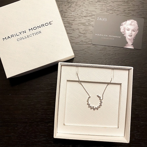 Zales Jewelry - 3/8 CT TW Diamond 10k White Gold Marilyn Monroe Collection Scatter Necklace
